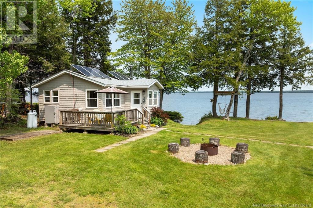240 26 Lane, Oromocto Lake, New Brunswick  E6K 3X9 - Photo 10 - NB120189