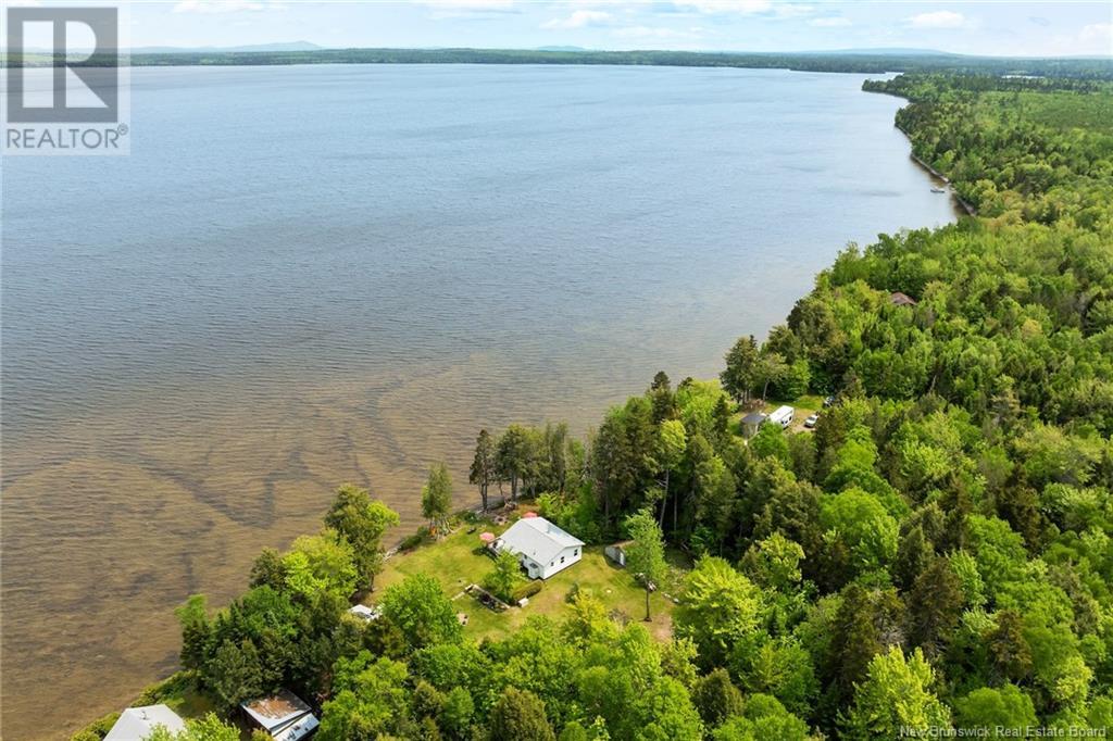 240 26 Lane, Oromocto Lake, New Brunswick  E6K 3X9 - Photo 6 - NB120189