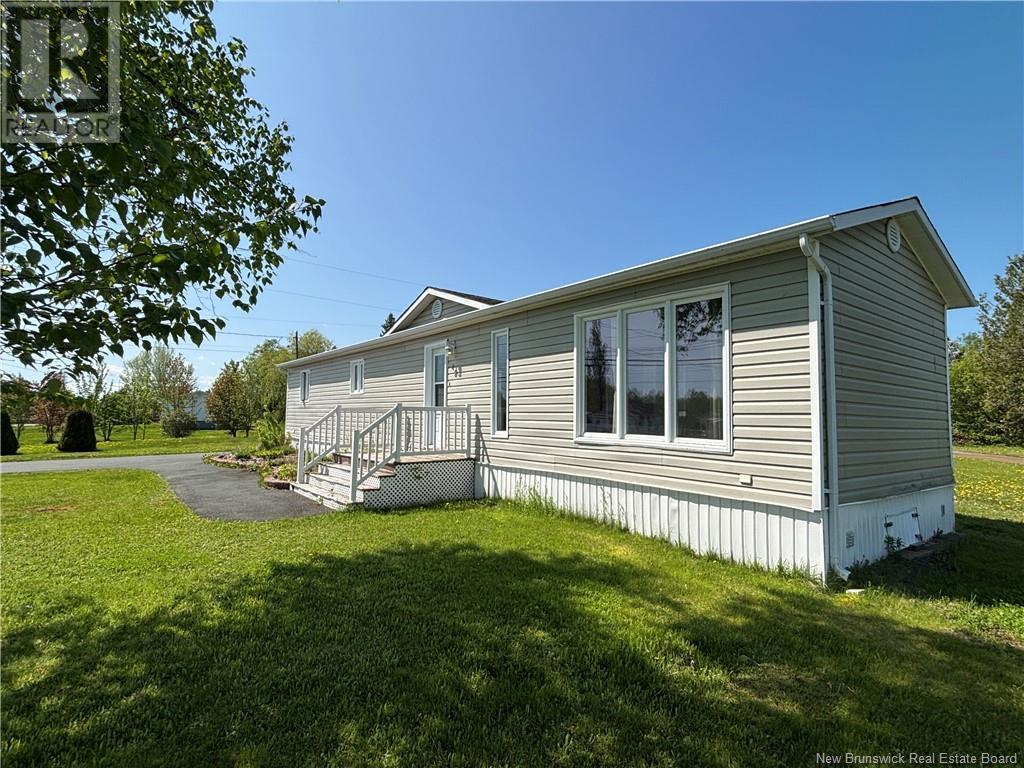 48 Route 134, Petit-Rocher-Nord, New Brunswick  E8J 2H4 - Photo 6 - NB120184