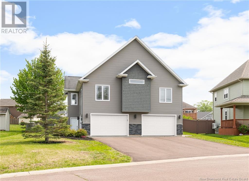 65 Des Aubes, Dieppe, New Brunswick  E1A 5S2 - Photo 3 - NB120135