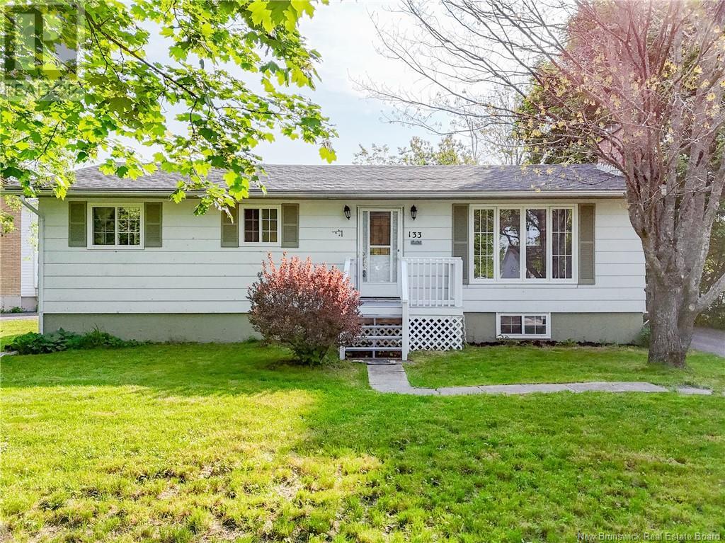 133 Gulliver Drive, Fredericton, New Brunswick  E3A 5B1 - Photo 2 - NB120334
