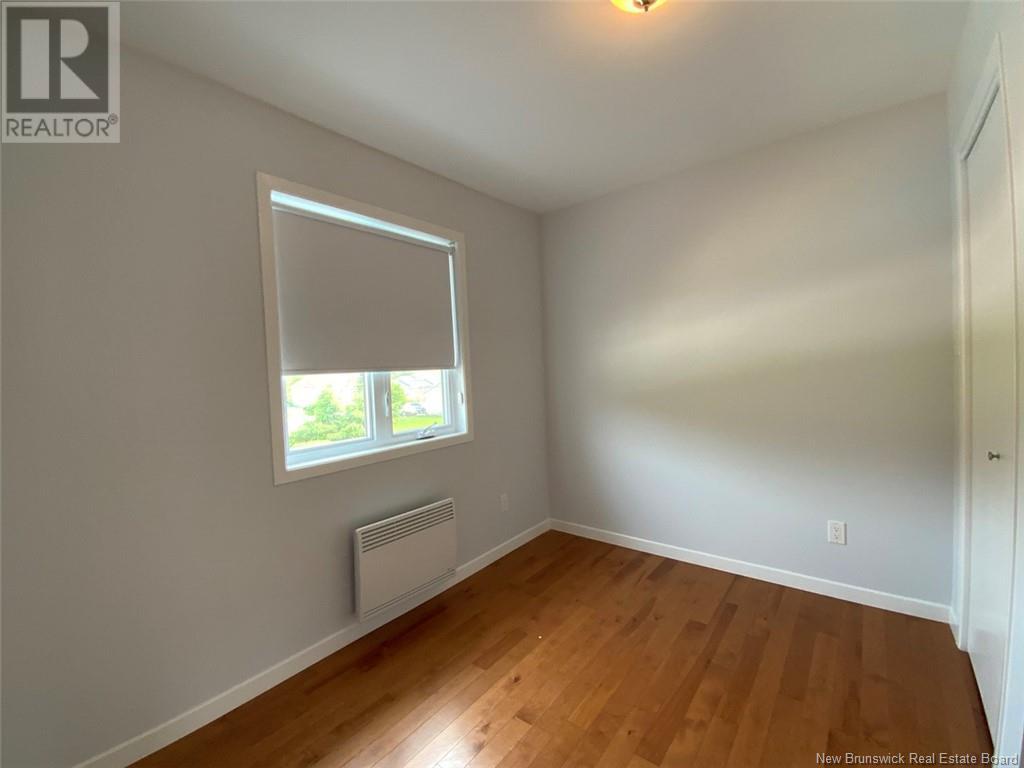 33 Thibaudeau Avenue, Edmundston, New Brunswick  E3V 4Z1 - Photo 17 - NB120370