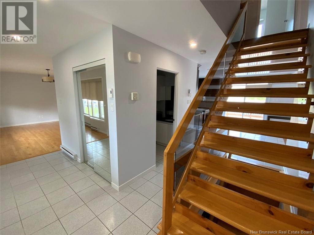 33 Thibaudeau Avenue, Edmundston, New Brunswick  E3V 4Z1 - Photo 2 - NB120370