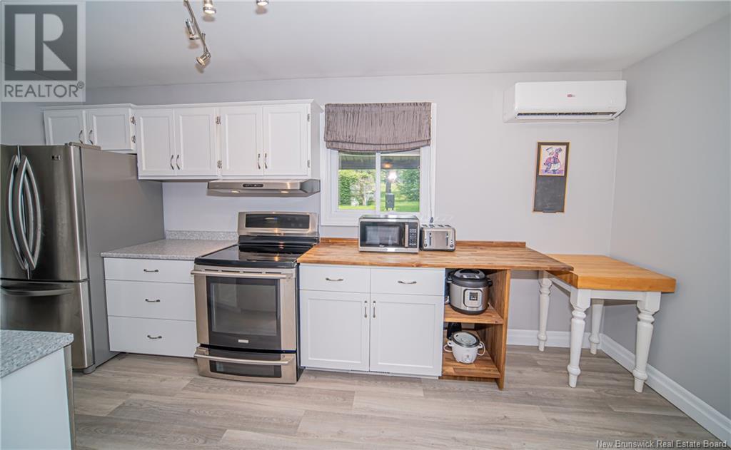 533 Scoullar Street, Oromocto, New Brunswick  E2V 1H2 - Photo 3 - NB120402