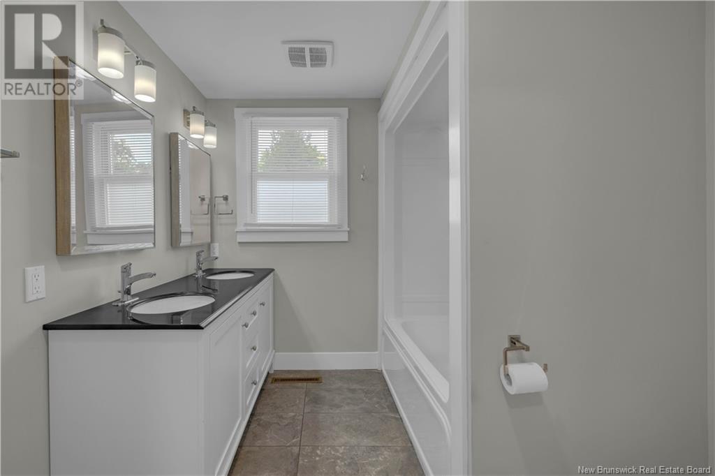 279 Millidge Avenue, Saint John, New Brunswick  E2M 2M9 - Photo 17 - NB120347