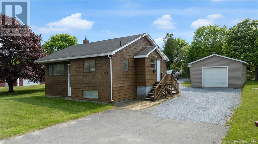 279 Millidge Avenue, Saint John, New Brunswick  E2M 2M9 - Photo 2 - NB120347
