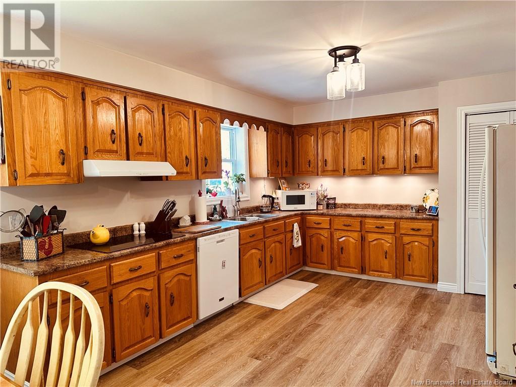 496 Sargent Road, Baie-Sainte-Anne, New Brunswick  E9A 1P8 - Photo 4 - NB120328