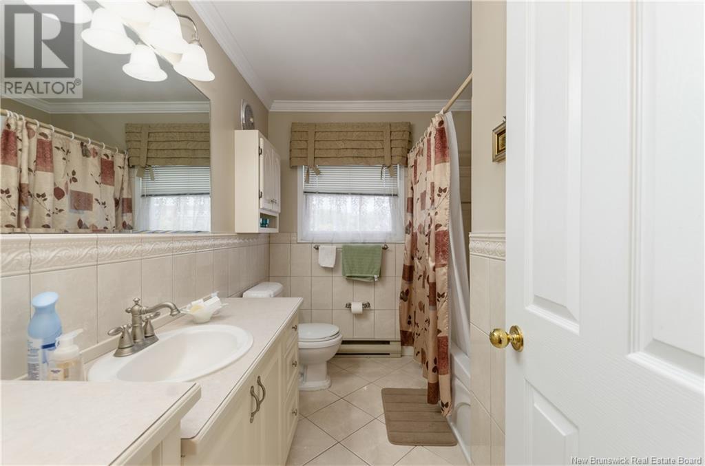 37 Gaston Crescent, Moncton, New Brunswick  E1A 5A2 - Photo 13 - NB120294
