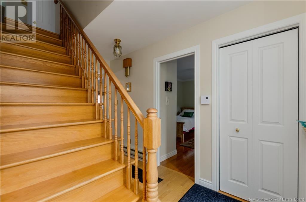 37 Gaston Crescent, Moncton, New Brunswick  E1A 5A2 - Photo 3 - NB120294