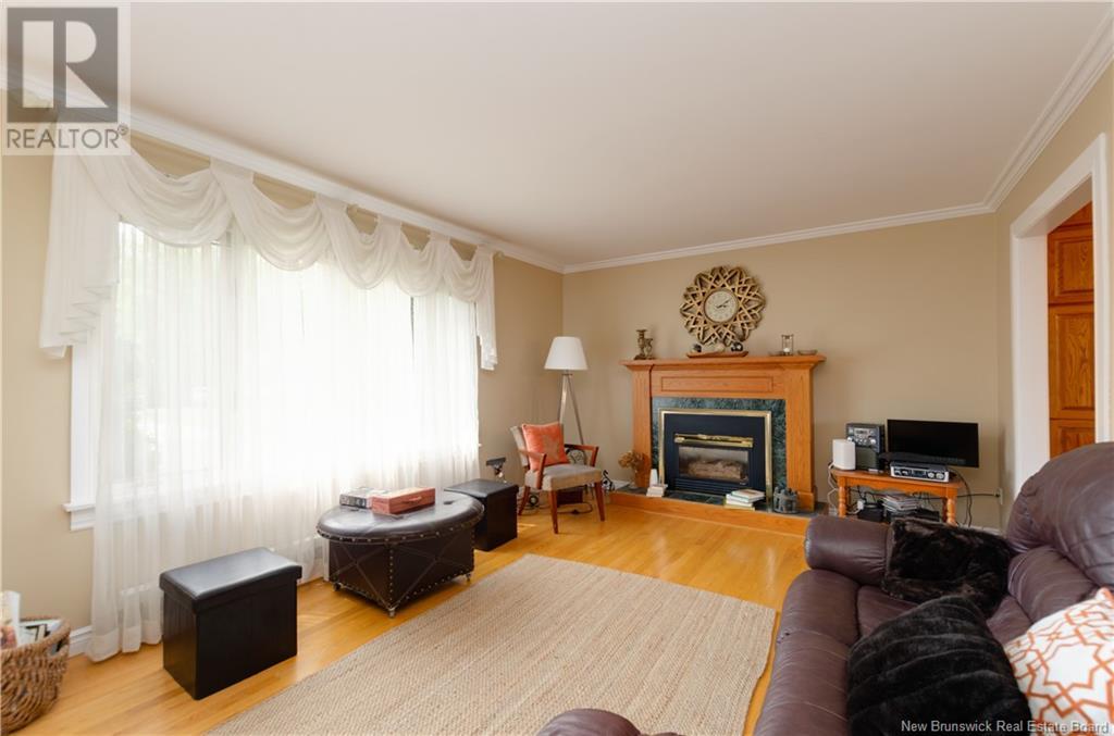 37 Gaston Crescent, Moncton, New Brunswick  E1A 5A2 - Photo 5 - NB120294