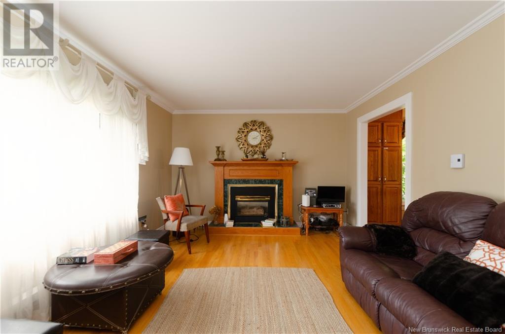 37 Gaston Crescent, Moncton, New Brunswick  E1A 5A2 - Photo 6 - NB120294