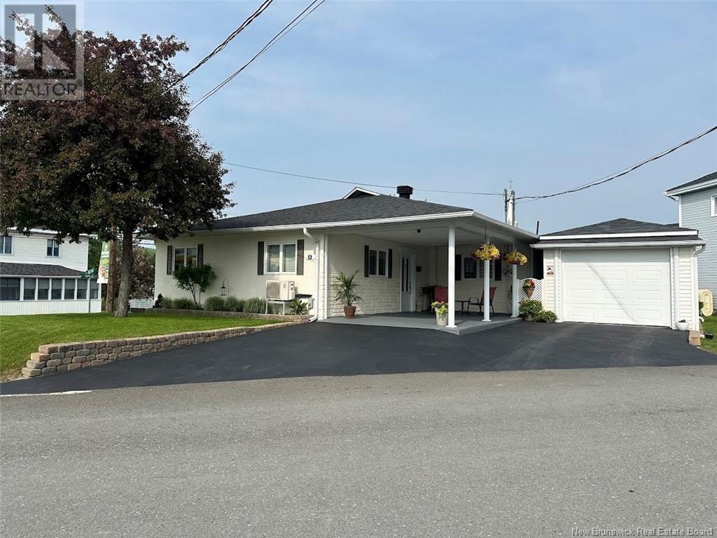 4 Bellevue Street, Saint-François-de-Madawaska, New Brunswick
