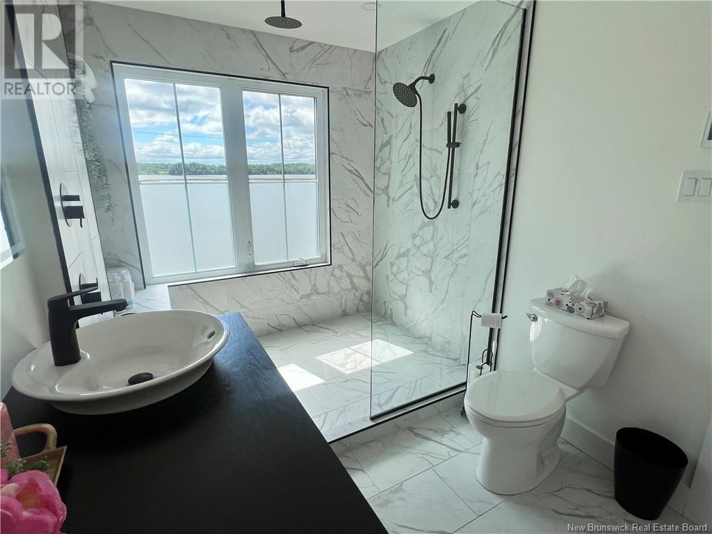 251 Bayshore, Bathurst, New Brunswick  E2A 6A5 - Photo 33 - NB120388