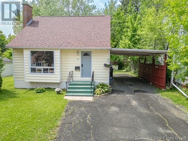 105 Fulton Avenue, Fredericton, New Brunswick  E3A 2B5 - Photo 2 - NB120325