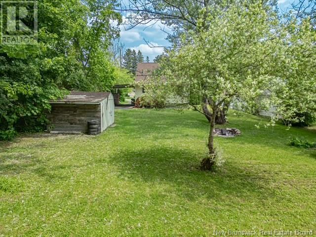105 Fulton Avenue, Fredericton, New Brunswick  E3A 2B5 - Photo 23 - NB120325
