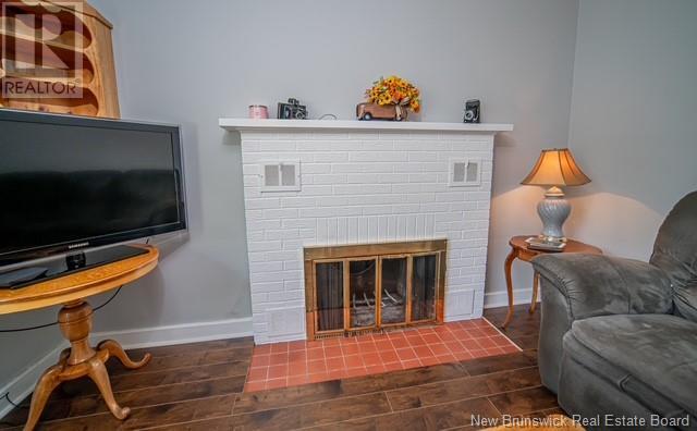 105 Fulton Avenue, Fredericton, New Brunswick  E3A 2B5 - Photo 5 - NB120325