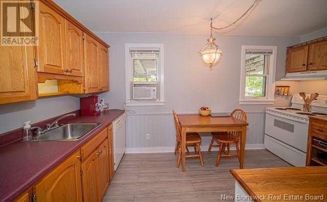 105 Fulton Avenue, Fredericton, New Brunswick  E3A 2B5 - Photo 9 - NB120325