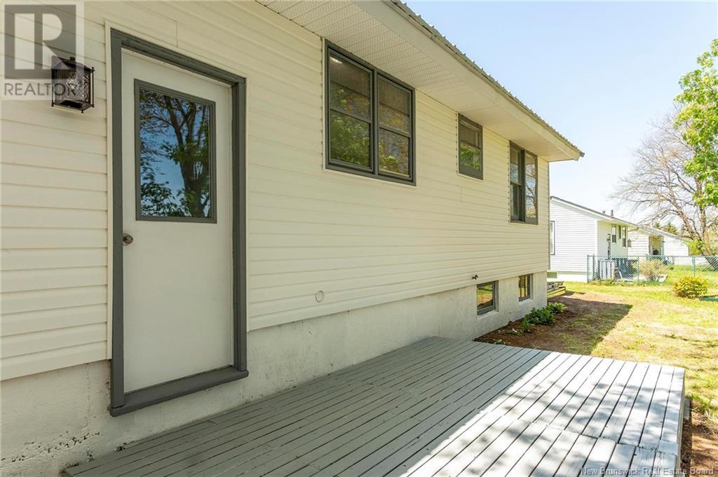 8 Silver Crescent, Saint John, New Brunswick  E2J 3G3 - Photo 33 - NB119990
