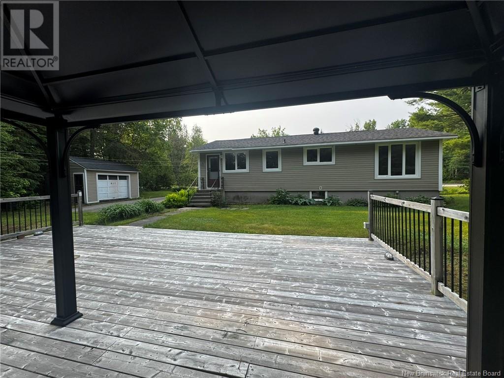 827 Wellington Street, Miramichi, New Brunswick  E1N 4N5 - Photo 3 - NB120451