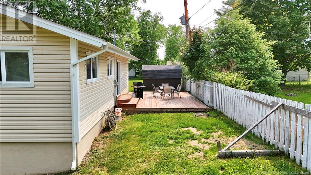 1223 Ulric, Bathurst, New Brunswick  E2A 3X9 - Photo 36 - NB120414