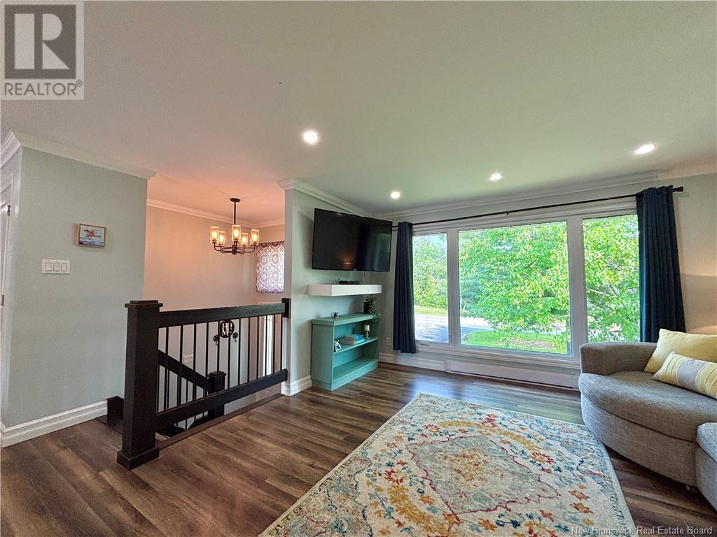 1223 Ulric, Bathurst, New Brunswick  E2A 3X9 - Photo 9 - NB120414