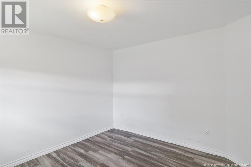 188 Mcgee Street, Fredericton, New Brunswick  E3B 8M1 - Photo 13 - NB120458