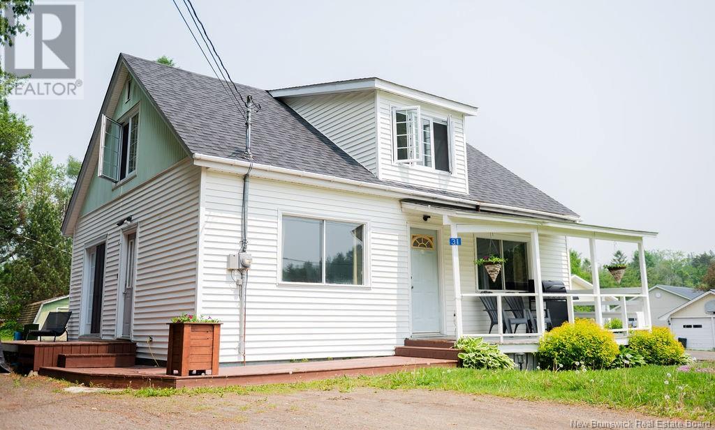 31 Crockett Street, Florenceville-Bristol, New Brunswick  E7L 1Z8 - Photo 2 - NB120450