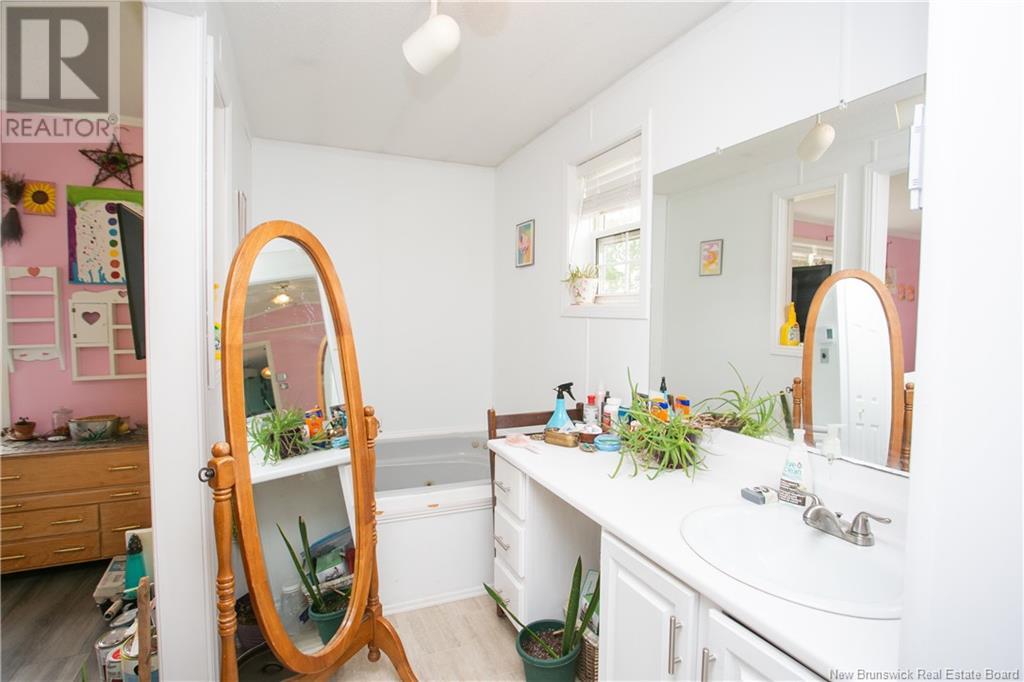 381 Kee Road, Keswick Ridge, New Brunswick  E6L 1V5 - Photo 16 - NB120296