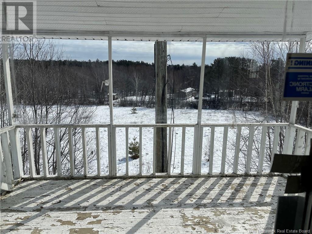 975 Northside Drive, Minto, New Brunswick  E4B 3G5 - Photo 2 - NB118569