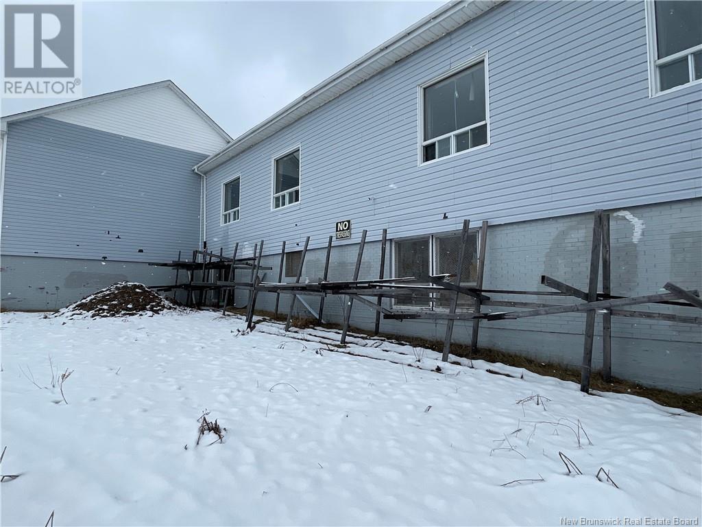 975 Northside Drive, Minto, New Brunswick  E4B 3G5 - Photo 3 - NB118569