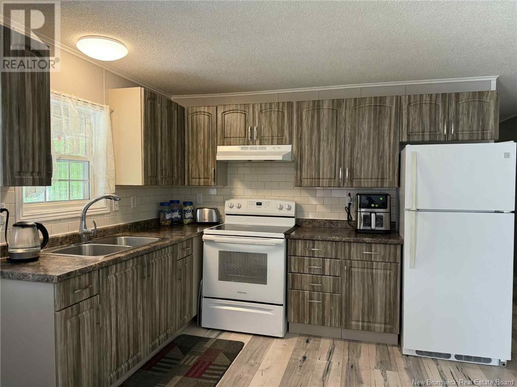 155 Murphy Street, Miramichi, New Brunswick  E1V 5A4 - Photo 4 - NB120497