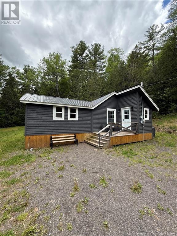 12 Beaver Lane, Cambridge-Narrows, New Brunswick  E4Z 1H1 - Photo 2 - NB120132
