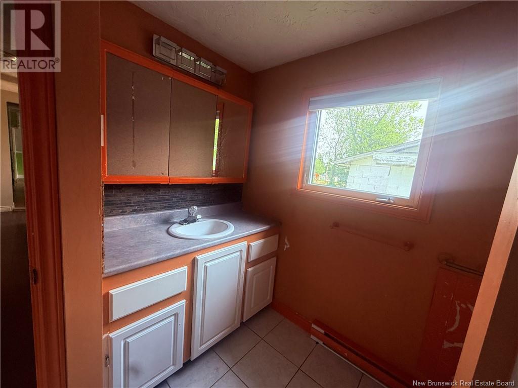 2 Bertha, Bouctouche, New Brunswick  E4S 2W6 - Photo 19 - NB120248