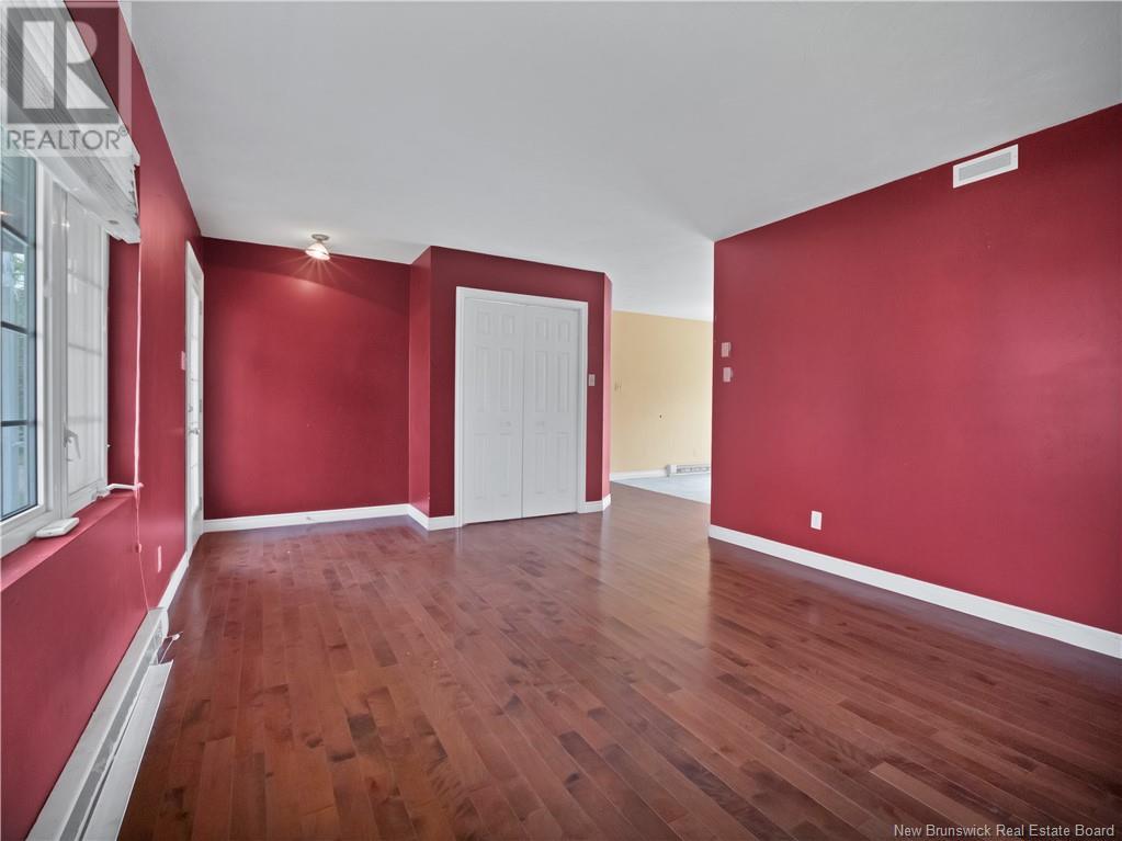 41 Hemmer Jane Drive, Moncton, New Brunswick  E1G 2H4 - Photo 3 - NB120471