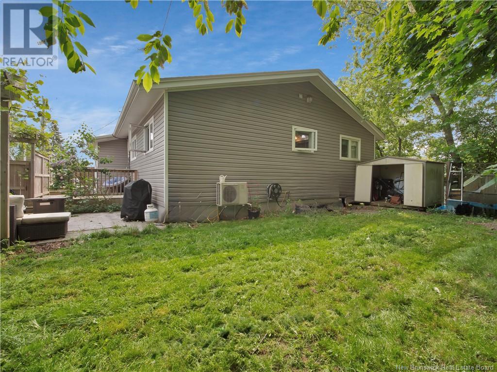 222 Jones Street, Moncton, New Brunswick  E1C 6K3 - Photo 10 - NB120444