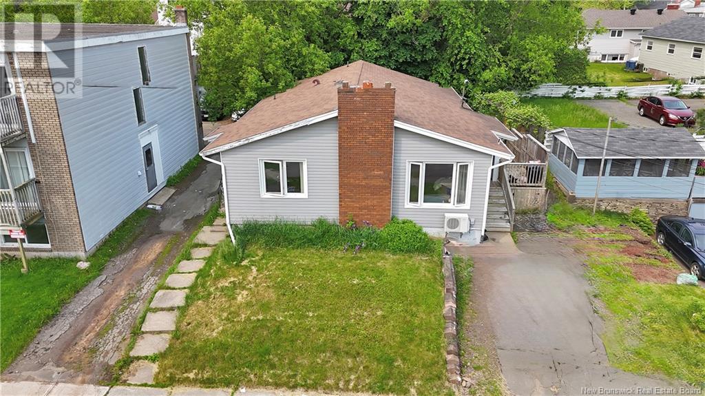 222 Jones Street, Moncton, New Brunswick  E1C 6K3 - Photo 5 - NB120444