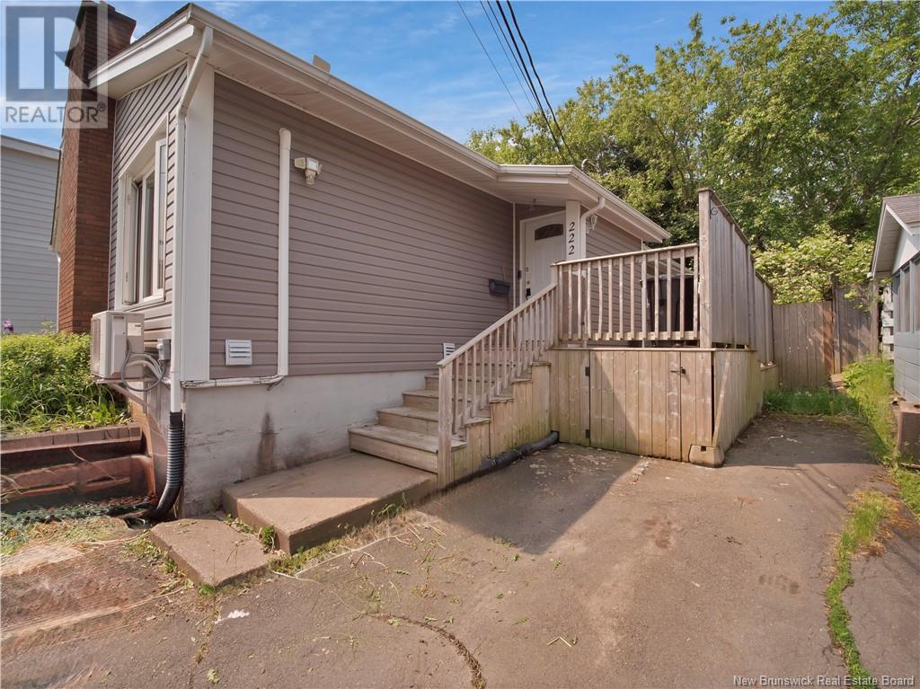 222 Jones Street, Moncton, New Brunswick  E1C 6K3 - Photo 6 - NB120444