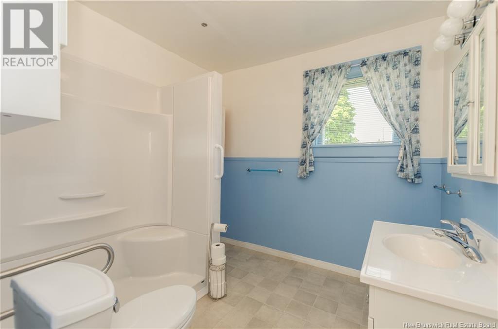 68 Academy Street, Hillsborough, New Brunswick  E4H 2R8 - Photo 12 - NB120253