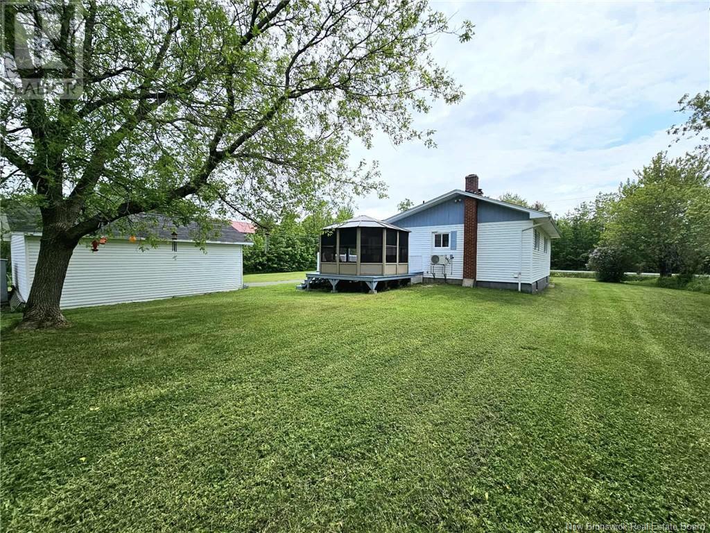 2625 Miramichi, Bathurst, New Brunswick  E2A 6K1 - Photo 10 - NB120531