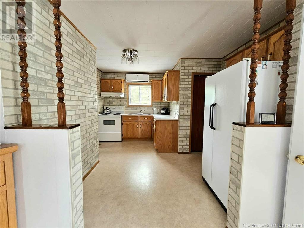 2625 Miramichi, Bathurst, New Brunswick  E2A 6K1 - Photo 17 - NB120531