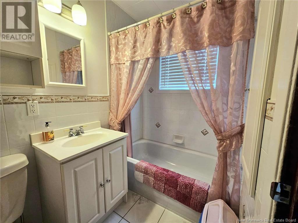 2625 Miramichi, Bathurst, New Brunswick  E2A 6K1 - Photo 24 - NB120531