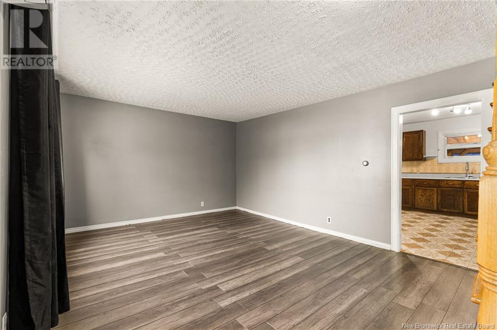 24 Fifth Street, Moncton, New Brunswick  E1E 3G9 - Photo 5 - NB120527