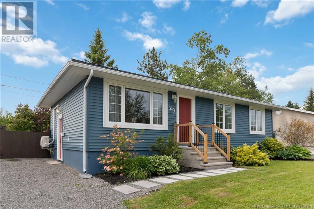 29 Manchester Crescent, Riverview, New Brunswick  E1B 3G5 - Photo 2 - NB120517
