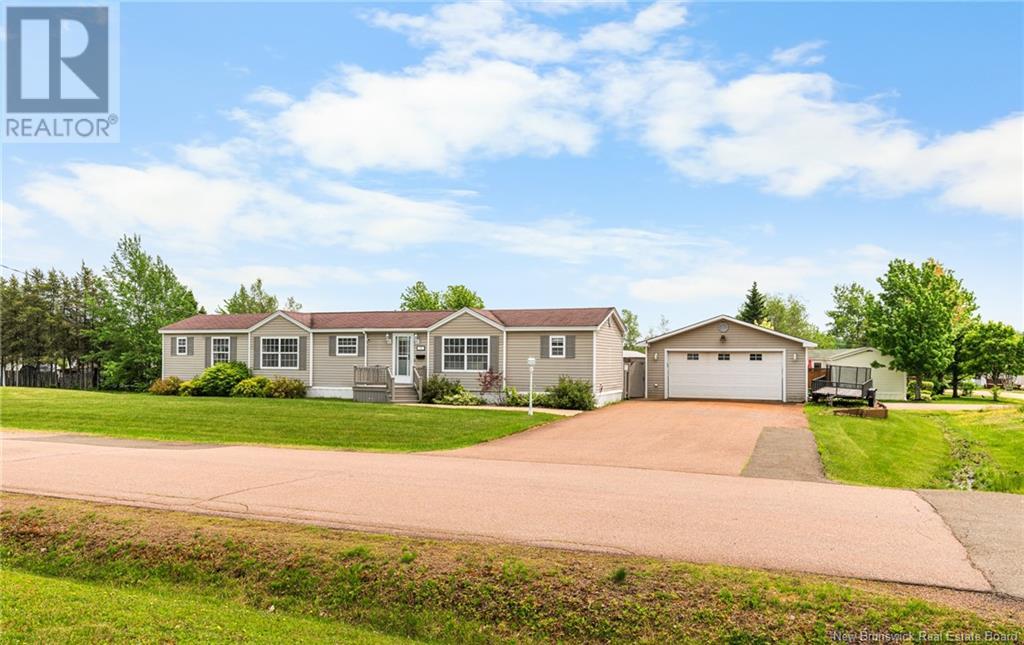 26 Blue Ash, Moncton, New Brunswick  E1H 3R3 - Photo 1 - NB120525