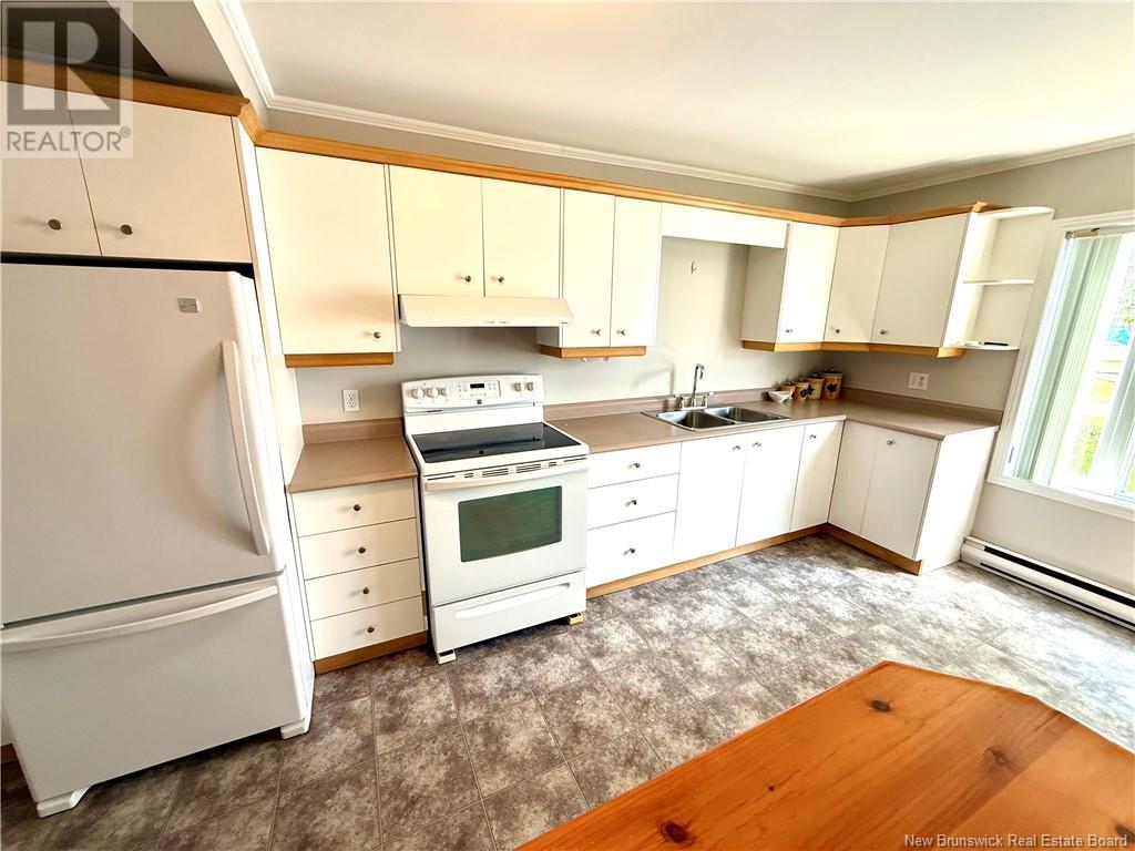 56 Rue Du Pêcheur Nord, Lamèque, New Brunswick  E8T 1J4 - Photo 12 - NB120477