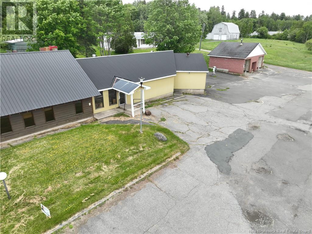 593 Main Street, Doaktown, New Brunswick  E9C 1Y3 - Photo 2 - NB120552