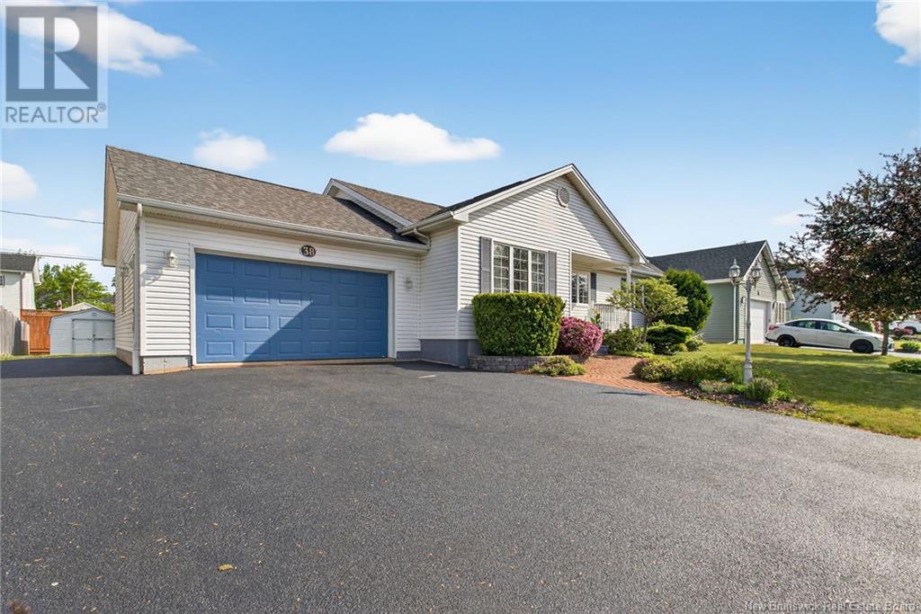 38 Cardigan Lane, Moncton, New Brunswick  E1C 0B9 - Photo 3 - NB120536