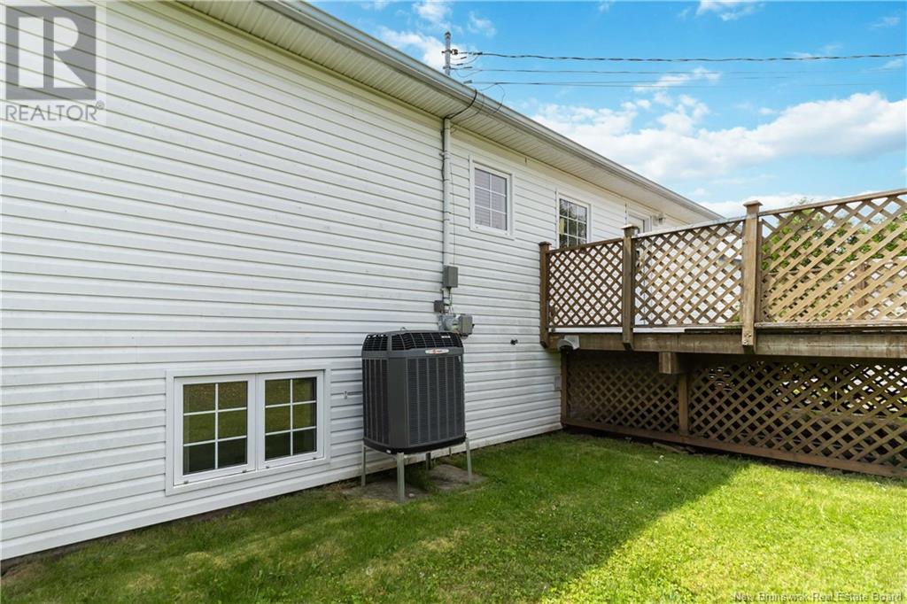 6 Kerry Court, Riverview, New Brunswick  E1B 3P5 - Photo 2 - NB120526