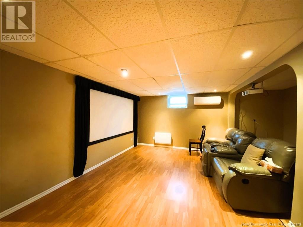 42 Thibaudeau Avenue, Edmundston, New Brunswick  E3V 4Z1 - Photo 14 - NB120573