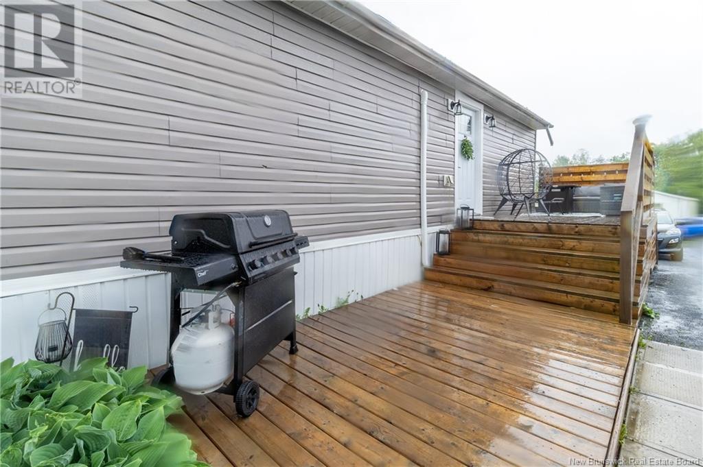 9 Chestnut Street, Woodstock, New Brunswick  E7M 1K4 - Photo 9 - NB120181